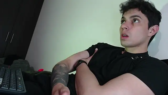 Snapshot of yourfavoriteboy__ chatting on 12-05-25, 12:19 yourfavoriteboy online show from 12-05-25, 12:19