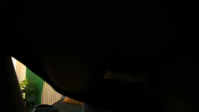 Snapshot of halleylorens chatting on 11-18-25, 07:18 halleylorens online show from 11-18-25, 07:18