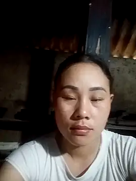 Snapshot of Ruaiuoi chatting on 02-26-26, 03:27 Ruaiuoi online show from 02-26-26, 03:27