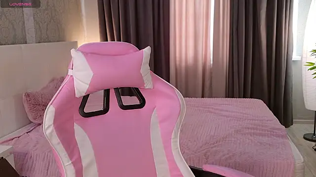 HeyMonkey  online show from 02-04-26, 01:17