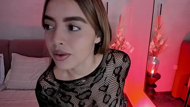 Snapshot of ArianaSilva_ chatting on 11-14-25, 12:15 ArianaSilva online show from 11-14-25, 12:15