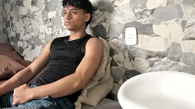 ZYZZ1312 online show from 02-07-26, 04:16