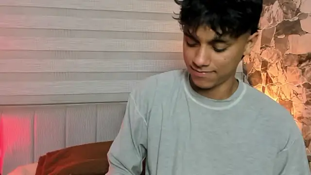 ZYZZ1312 online show from 02-17-26, 03:47