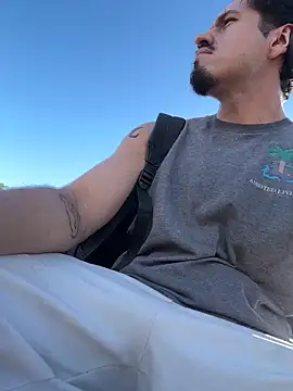 Snapshot of mrredcorn chatting on 10-06-25, 03:31 mrredcorn online show from 10-06-25, 03:31