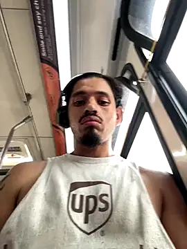 Snapshot of mrredcorn chatting on 10-09-25, 05:44 mrredcorn online show from 10-09-25, 05:44