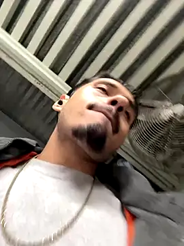 Snapshot of mrredcorn chatting on 11-24-25, 01:33 mrredcorn online show from 11-24-25, 01:33