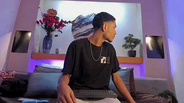 Adonis WB online show from 10-11-25, 08:29