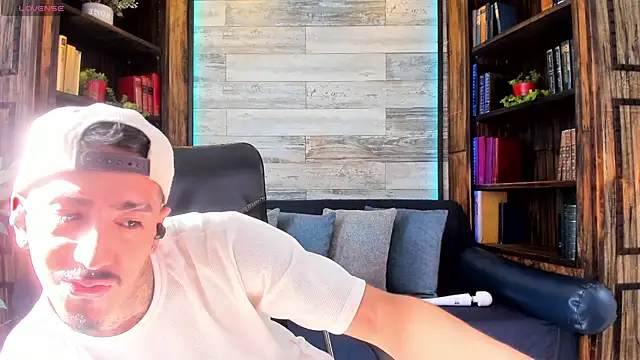 Donovan Desmond online show from 04-16-26, 08:31