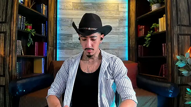 Snapshot of Donovan_Desmond chatting on 05-07-26, 07:52 Donovan Desmond online show from 05-07-26, 07:52