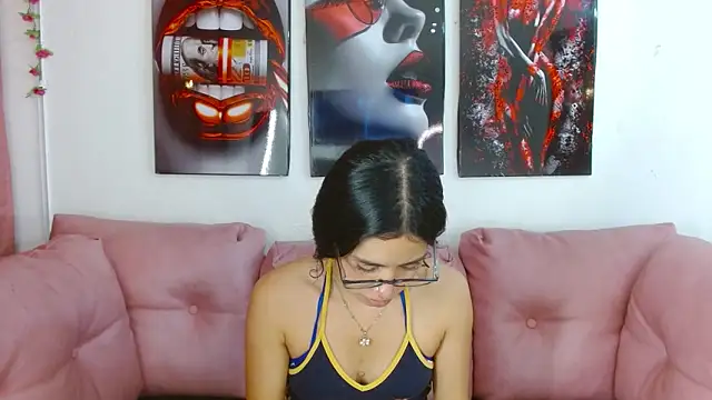 Miahotcs1 online show from 04-08-26, 03:23