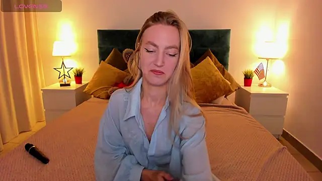 Snapshot of mishapallmer chatting on 09-30-25, 05:34 mishapallmer online show from 09-30-25, 05:34