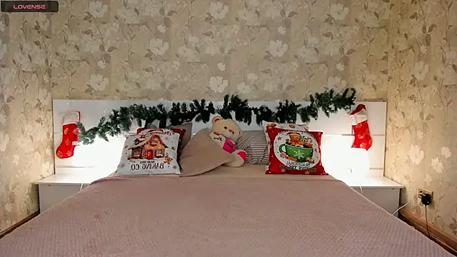 mishapallmer online show from 12-20-25, 03:13