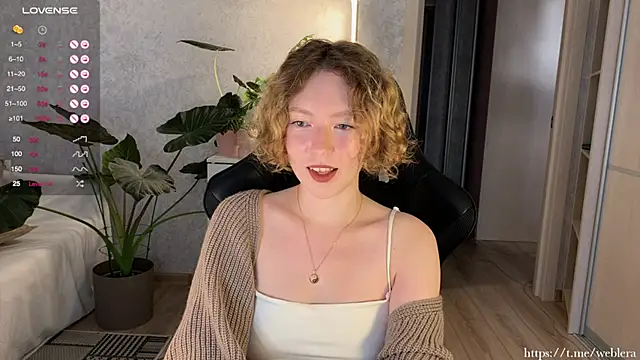 Snapshot of lucky13___ chatting on 09-20-25, 08:59 lucky13 online show from 09-20-25, 08:59