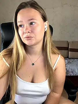 CaramelleSugar  online show from 10-08-25, 07:17