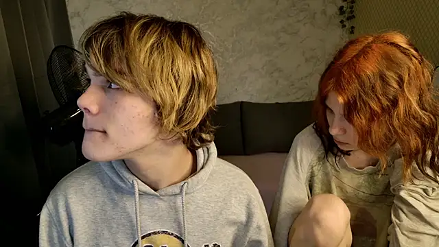 Snapshot of Bonnie_And_C1yde chatting on 06-01-26, 05:09 Bonnie And C1yde online show from 06-01-26, 05:09