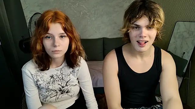 Snapshot of Bonnie_And_C1yde chatting on 06-02-26, 01:02 Bonnie And C1yde online show from 06-02-26, 01:02