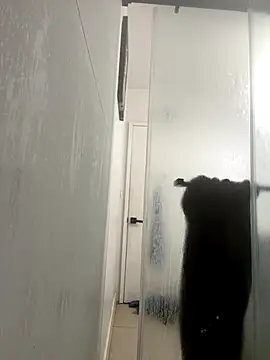 Snapshot of intoxicated13 chatting on 09-25-25, 09:46 intoxicated13 online show from 09-25-25, 09:46