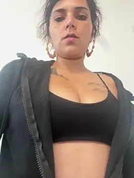 Snapshot of intoxicated13 chatting on 02-09-26, 10:58 intoxicated13 online show from 02-09-26, 10:58