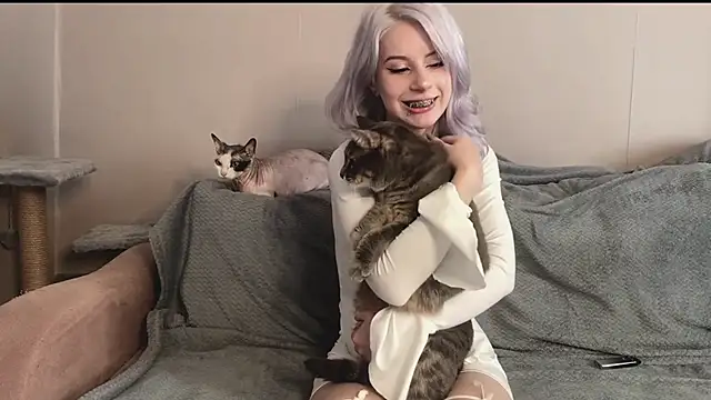 snowy lisa online show from 11-15-25, 07:38