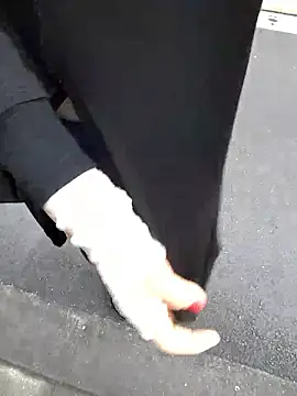 pink-mai online show from 02-23-26, 12:41