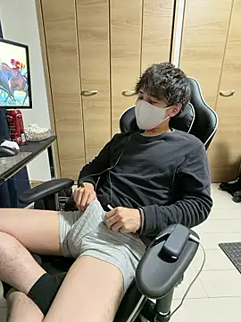 jiji9253 online show from 12-18-25, 12:11