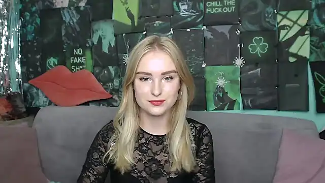 Snapshot of SofySofty chatting on 09-09-25, 07:35 SofySofty online show from 09-09-25, 07:35