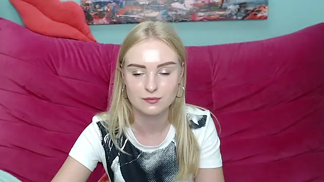 Snapshot of SofySofty chatting on 09-20-25, 04:52 SofySofty online show from 09-20-25, 04:52