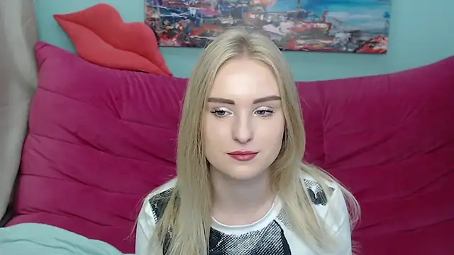 Snapshot of SofySofty chatting on 10-04-25, 04:43 SofySofty online show from 10-04-25, 04:43