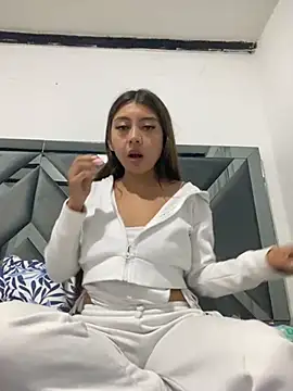 Sara-cooper2 online show from 11-26-25, 03:51