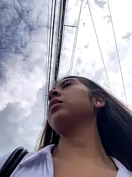 Sara-cooper2 online show from 12-19-25, 07:32