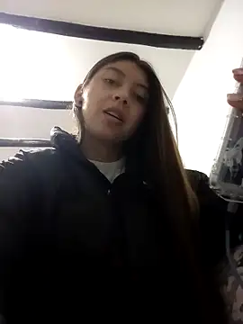 Sara-cooper2 online show from 05-11-26, 01:17