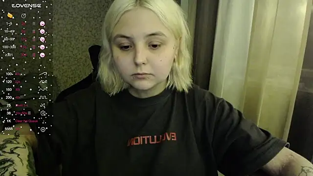 Snapshot of vendymories chatting on 09-09-25, 11:59 vendymories online show from 09-09-25, 11:59