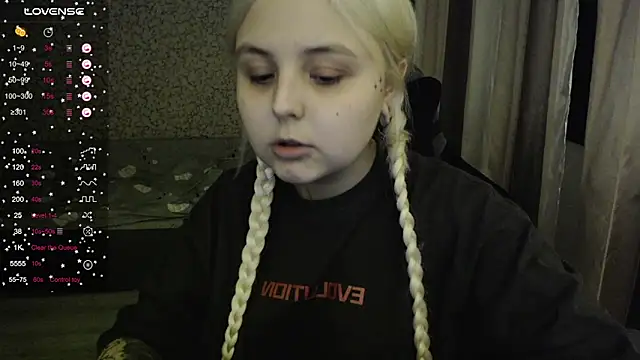 Snapshot of vendymories chatting on 09-30-25, 03:06 vendymories online show from 09-30-25, 03:06