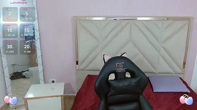 Snapshot of Chipi_tay chatting on 09-13-25, 07:13 Chipi tay online show from 09-13-25, 07:13