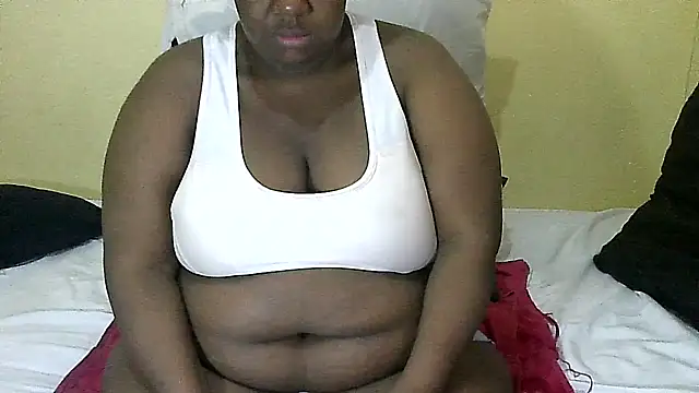 Snapshot of AnnabigpussyXO chatting on 10-06-25, 02:47 AnnabigpussyXO online show from 10-06-25, 02:47