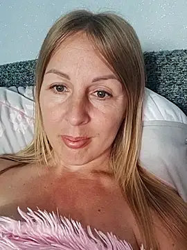 LunaSugarX online show from 09-19-25, 11:33