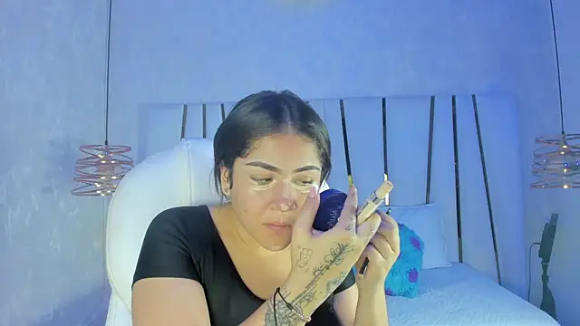 bonnie sm online show from 10-29-25, 07:15