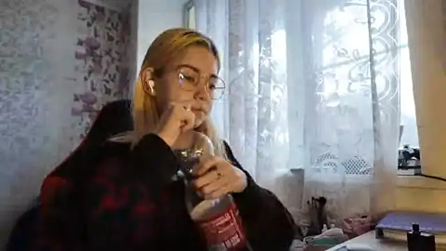 Witching Moon online show from 11-19-25, 07:30