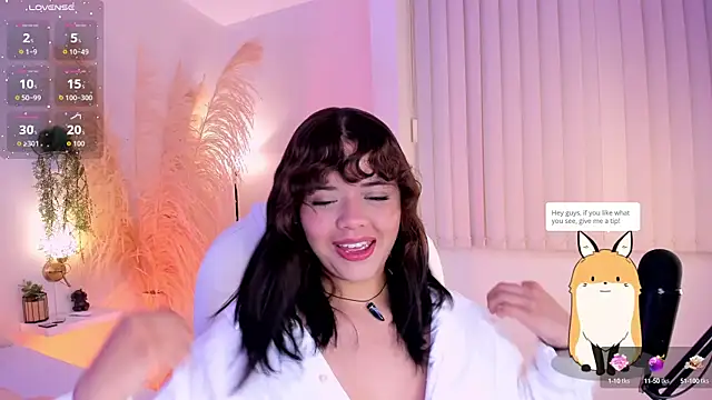 Snapshot of NikaVelvet1 chatting on 10-06-25, 11:35 NikaVelvet1 online show from 10-06-25, 11:35