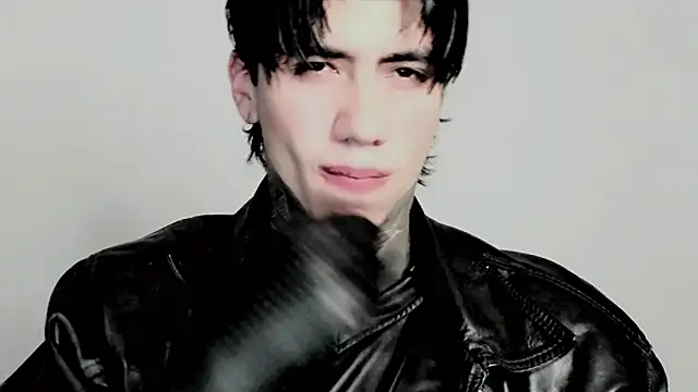 Snapshot of Alex_bdsmz chatting on 11-18-25, 11:15 Alex bdsmz online show from 11-18-25, 11:15