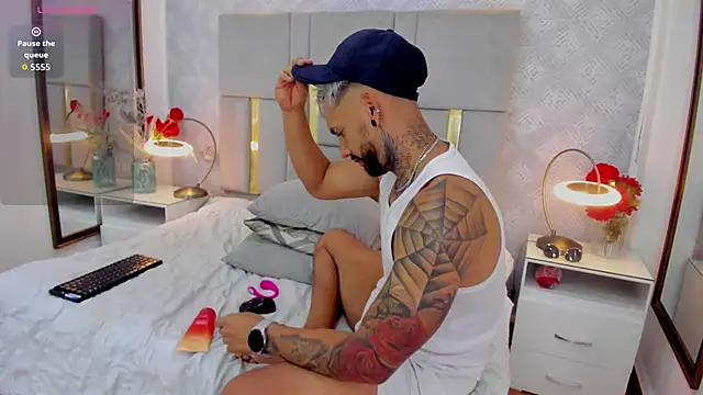 Snapshot of Valentiinoss chatting on 09-11-25, 08:31 Valentiinoss online show from 09-11-25, 08:31