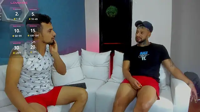 Snapshot of Valentiinoss chatting on 09-18-25, 08:22 Valentiinoss online show from 09-18-25, 08:22