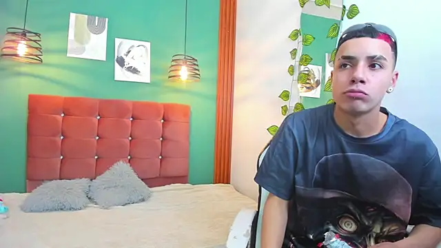 Snapshot of Aisha_andy chatting on 09-09-25, 01:49 Aisha andy online show from 09-09-25, 01:49