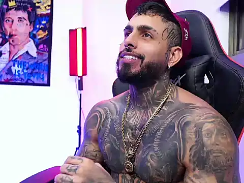 logan hugh8 online show from 11-06-25, 04:13