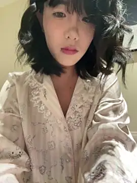 luluya1314 online show from 04-11-26, 12:09