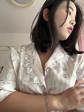 luluya1314 online show from 06-20-26, 03:09