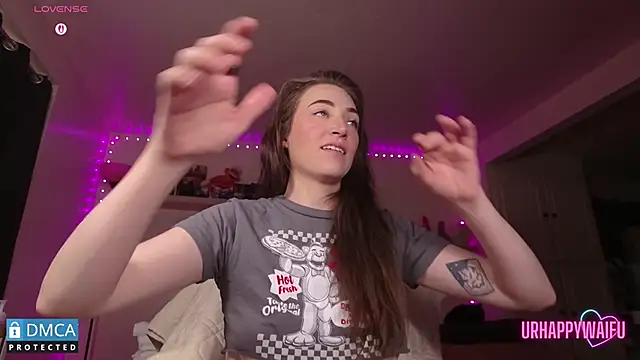 Snapshot of urhappywaifu chatting on 09-20-25, 12:11 urhappywaifu online show from 09-20-25, 12:11