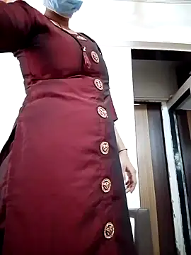 Snapshot of Love_Foreverr12 chatting on 10-13-25, 04:45 Love Foreverr12 online show from 10-13-25, 04:45