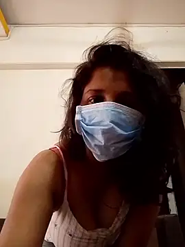 Snapshot of Love_Foreverr12 chatting on 10-17-25, 04:48 Love Foreverr12 online show from 10-17-25, 04:48