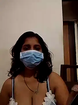 Snapshot of Love_Foreverr12 chatting on 10-27-25, 08:18 Love Foreverr12 online show from 10-27-25, 08:18